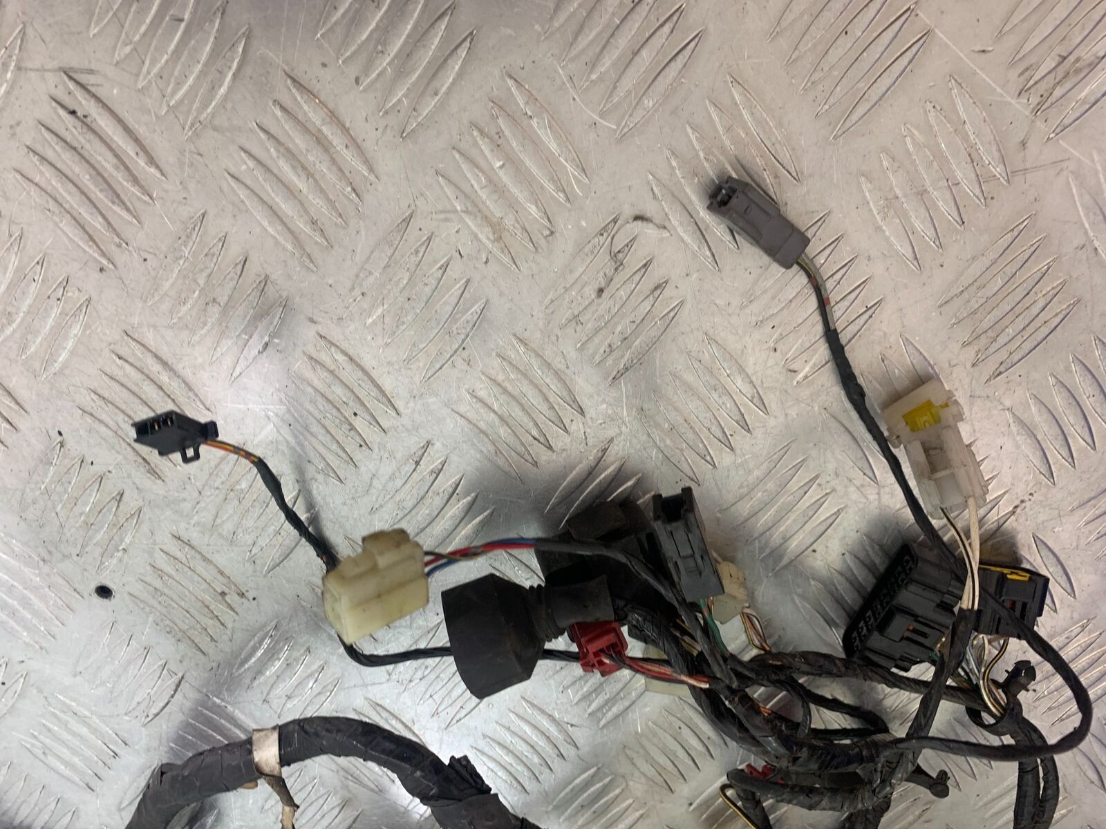 KAWASAKI ZX6R ZX6 J WIRING LOOM  YEAR 2000 (CMB1129)