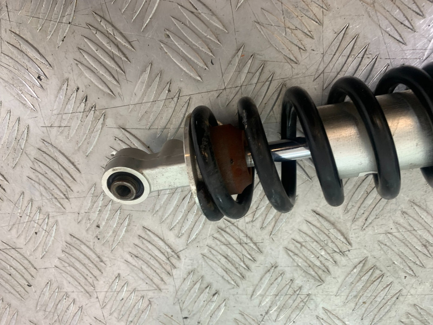 YAMAHA YZF R1 14 B BIG BANG REAR SHOCK   2009-14 (CMB1175)