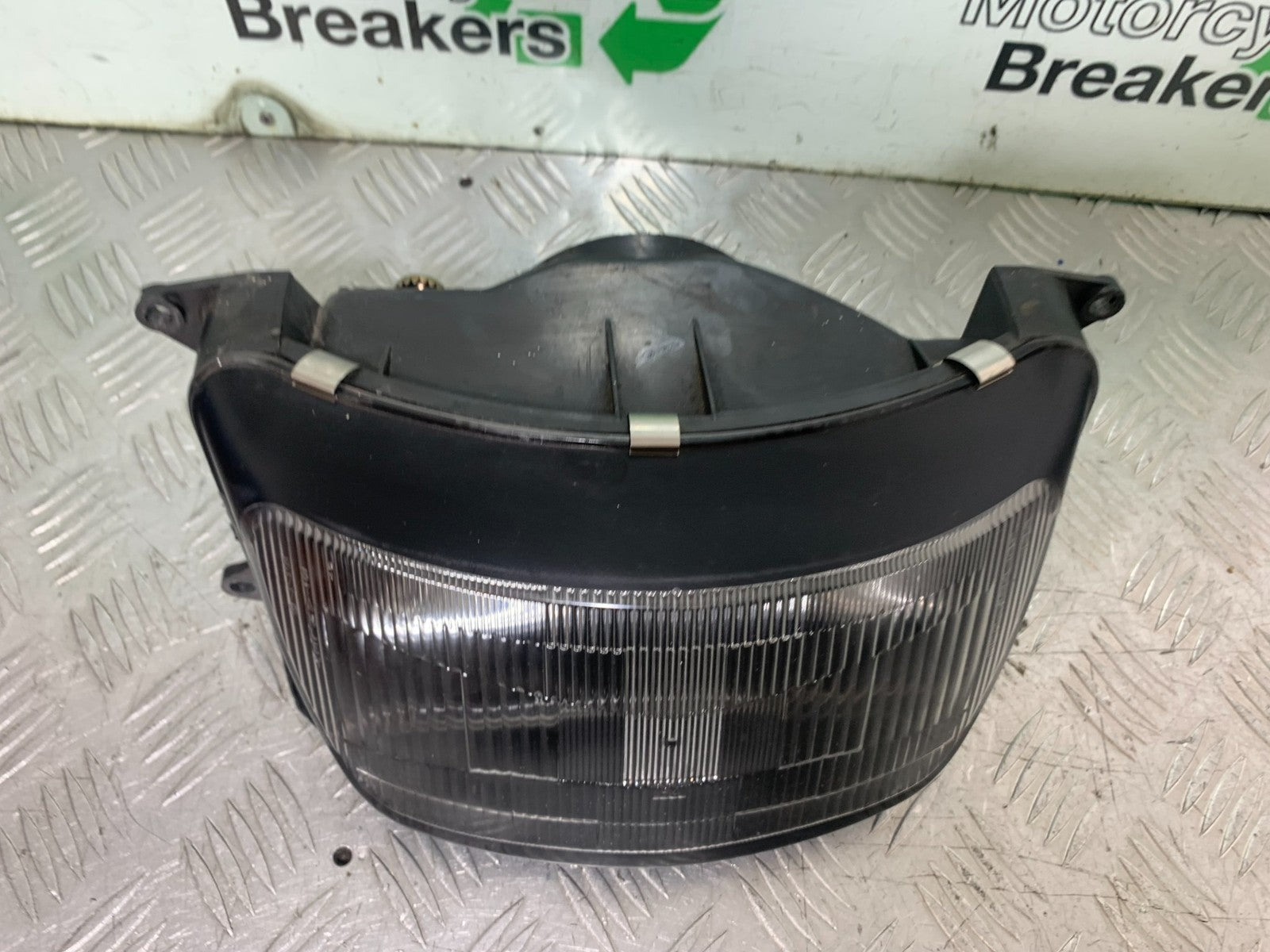 KAWASAKI ZZR1100 D HEADLIGHT   YEAR 1993-2001 (CMB1289)