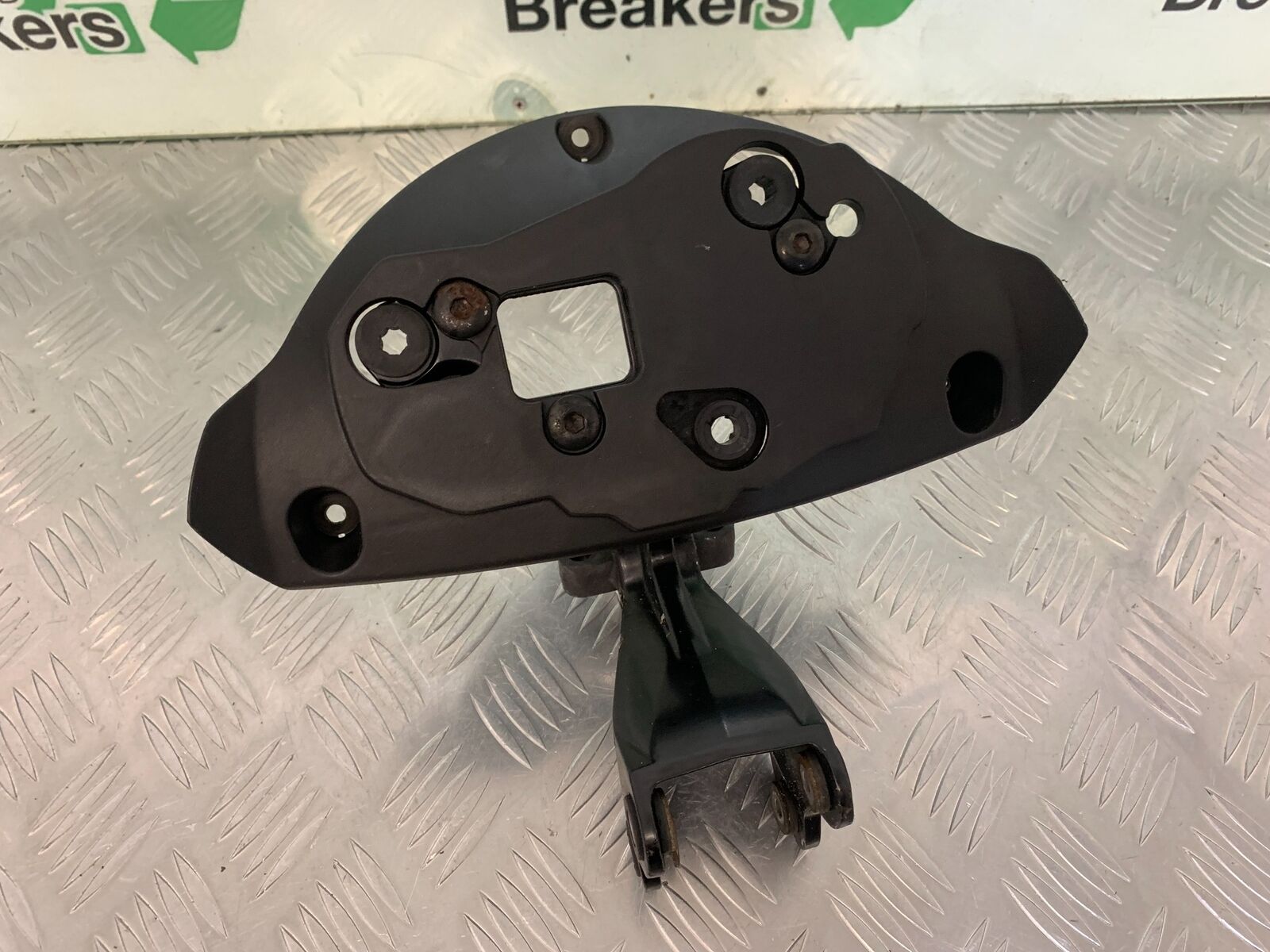 TRIUMPH 675 STREET TRIPLE HEADLIGHT BRACKET YEAR 2008 (STOCK 984)