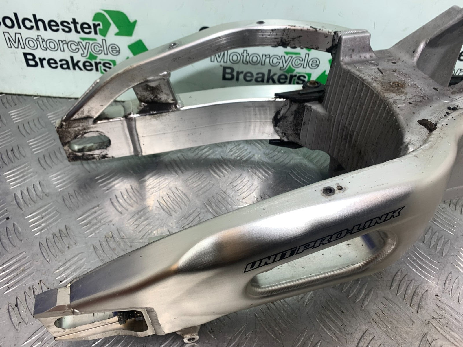 HONDA CBR1000 rr FIREBLADE SWINGARM  YEAR 2006 (CMB1220)