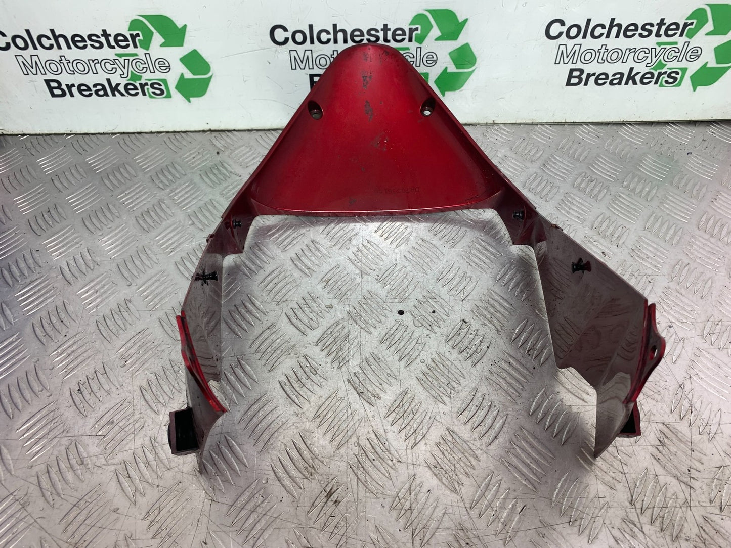 HONDA CBR1100 BLACKBIRD FAIRING V-PIECE   YEAR 1999-2005 (CMB1232)