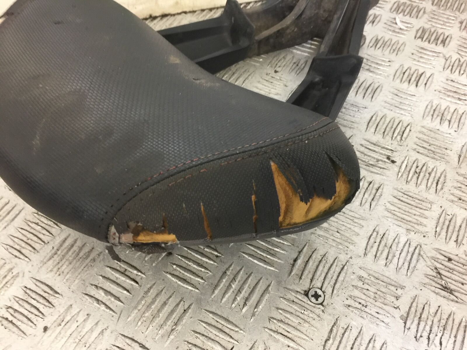 YAMAHA XMAX 125 XMAX-125 BACK REST  YEAR 2012 (STOCK 689)
