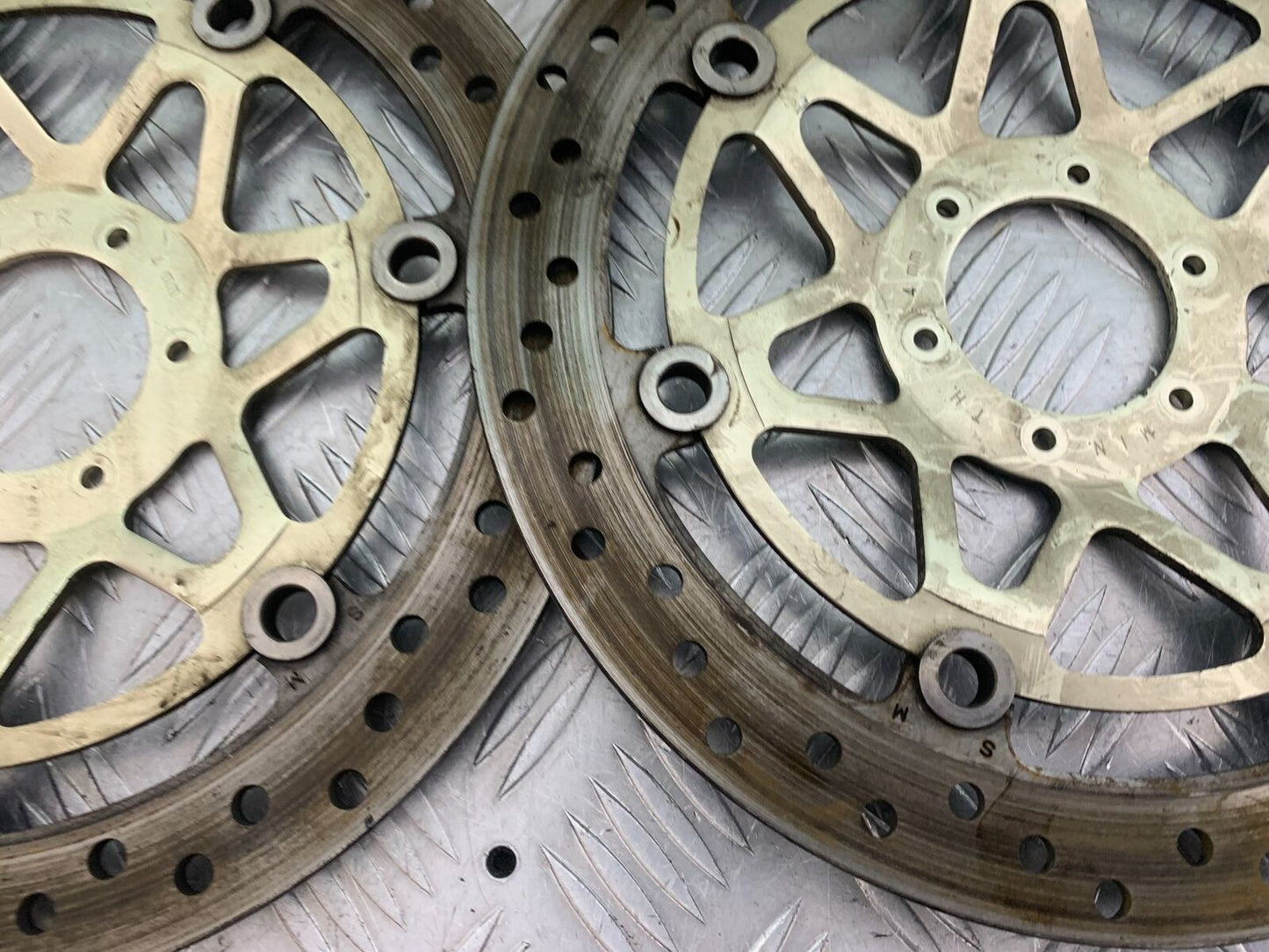 HONDA CBR1100 BLACKBIRD FRONT BRAKE DISCS  YEAR 1999-2005 (CMB1103)
