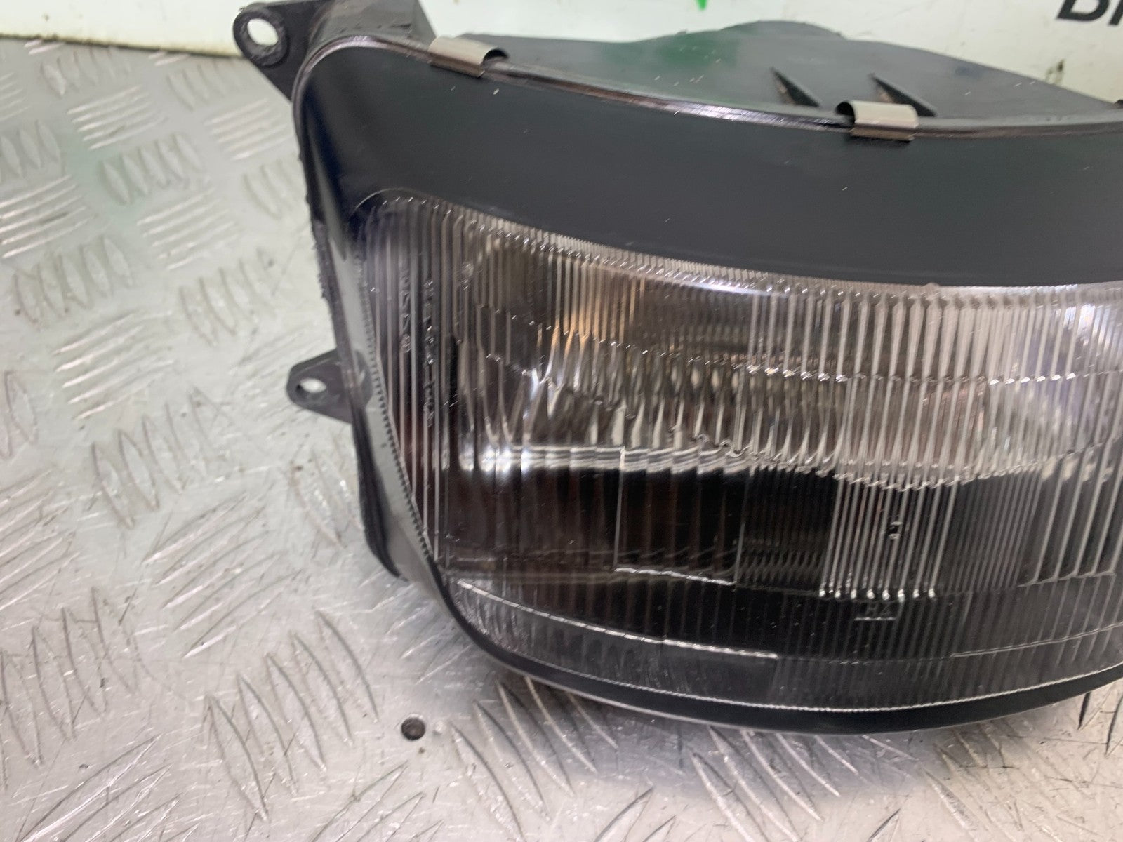 KAWASAKI ZZR1100 D HEADLIGHT   YEAR 1993-2001 (CMB1289)