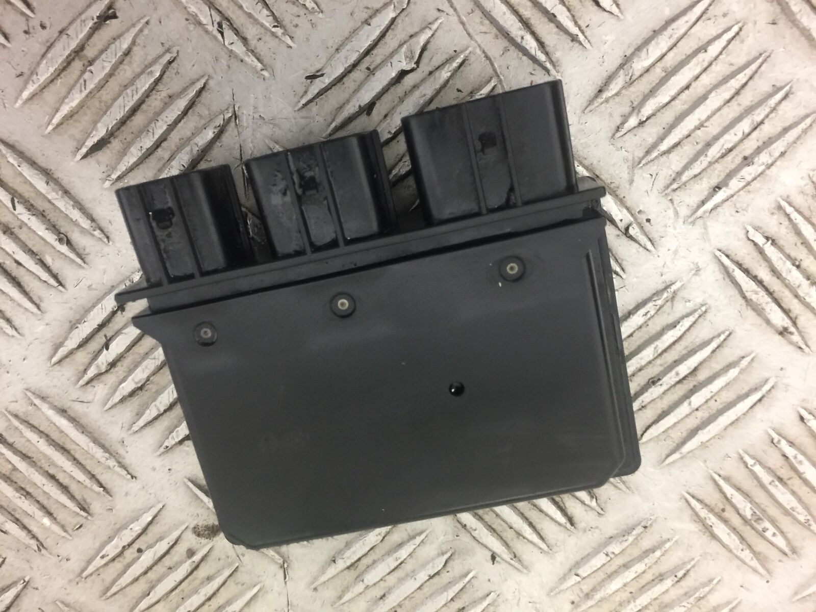 KAWASAKI NINJA 300 EX300 FUSE BOX YEAR 2017 (STOCK 492)