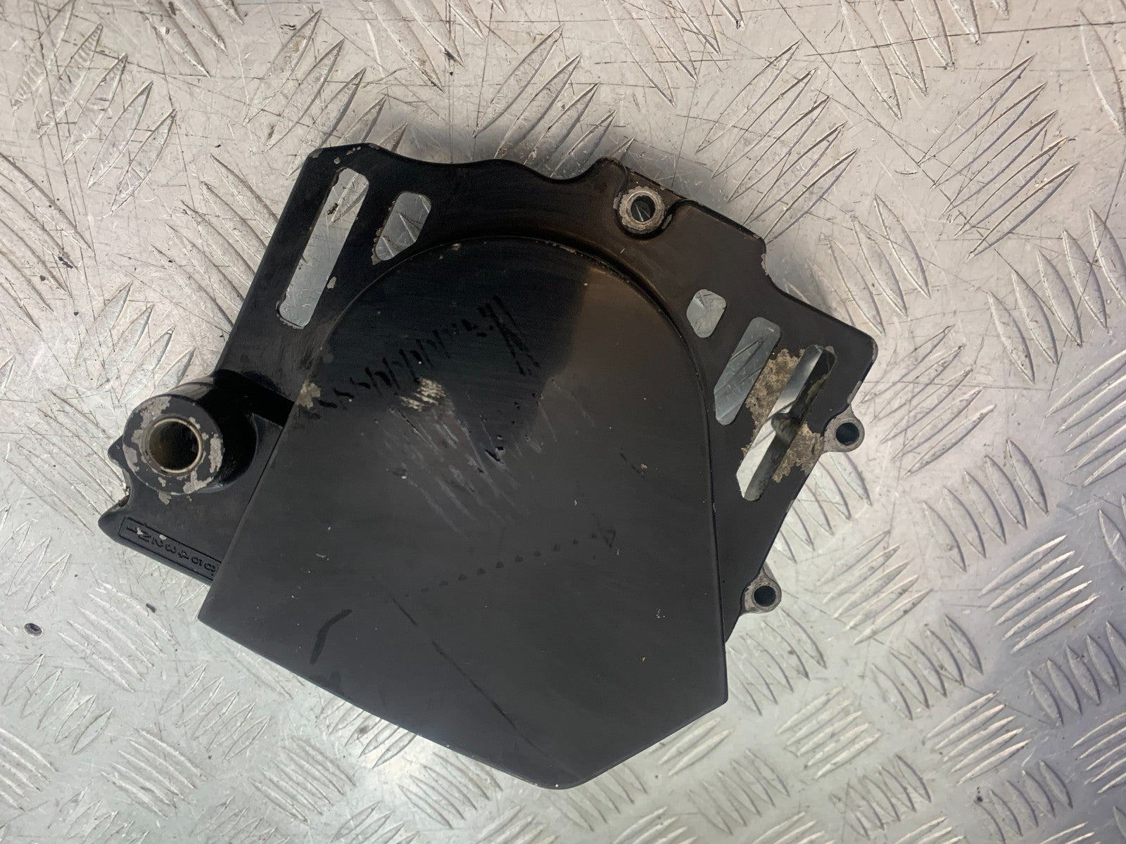 KAWASAKI GPZ600 GPZ 600 SPROCKET COVER   YEAR 1988-90 (CMB1258)