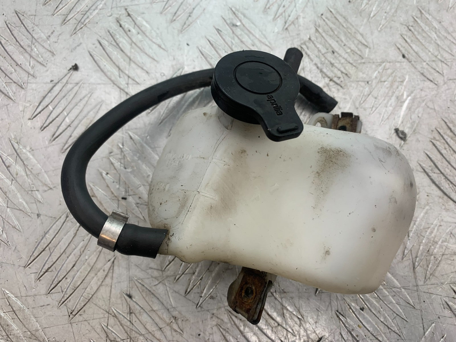 APRILIA 650 PAGASO STRADA COOLANT BOTTLE   YEAR 2005-2010 (CMB1260)