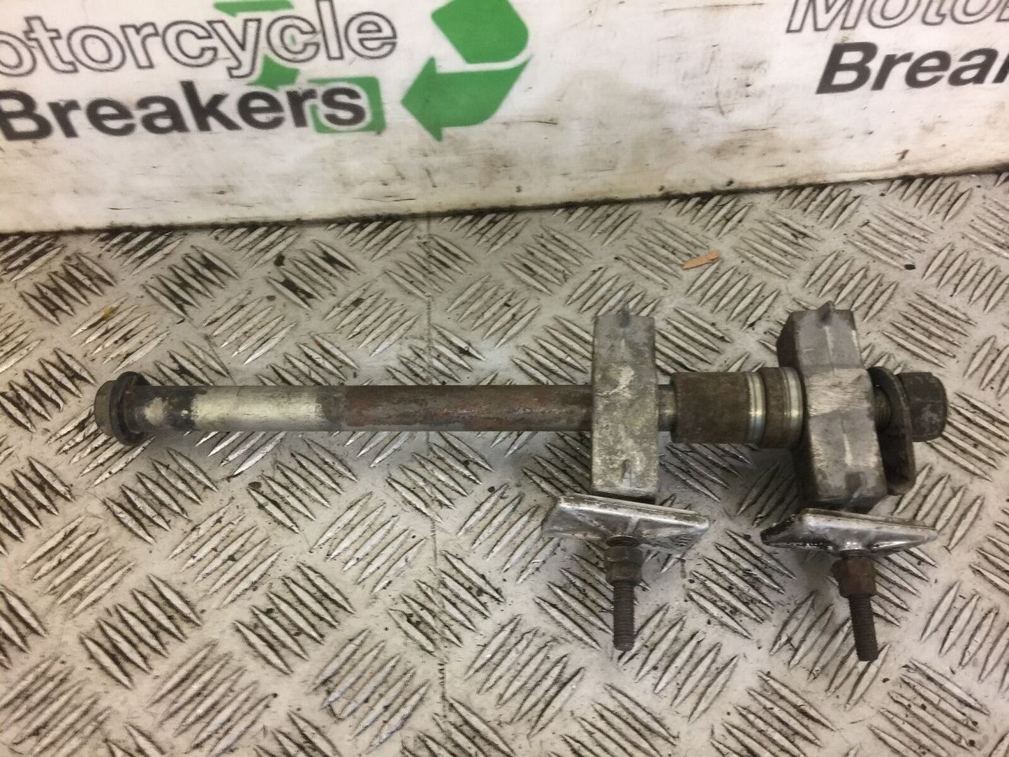 HONDA CBR1000 CBR 1000 FP FR REAR WHEEL SPINDLE  (STOCK 519)