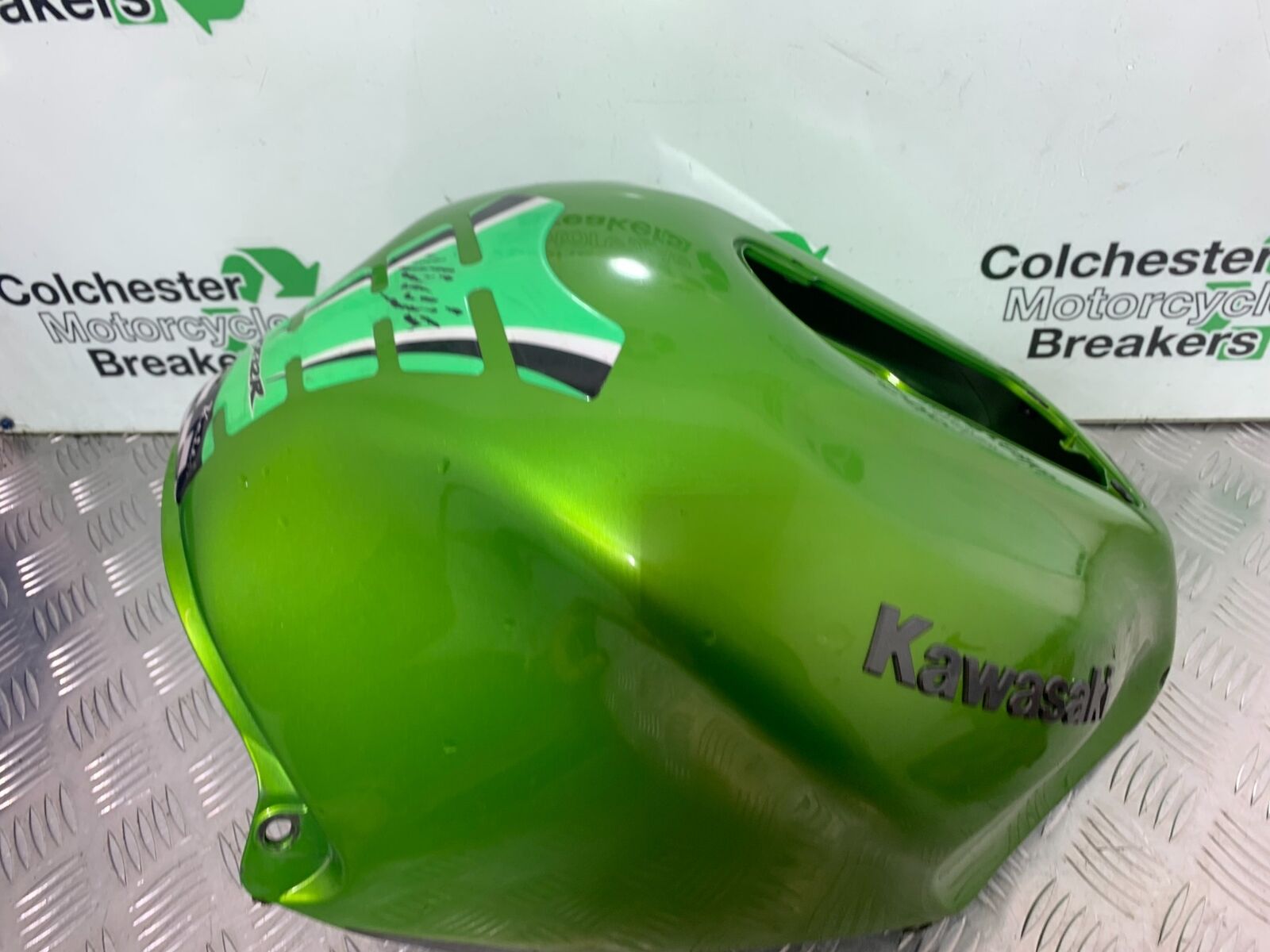 KAWASAKI ZX12R ZX12 R PETROL TANK COVER  YEAR 2000-01 (CMB1038)