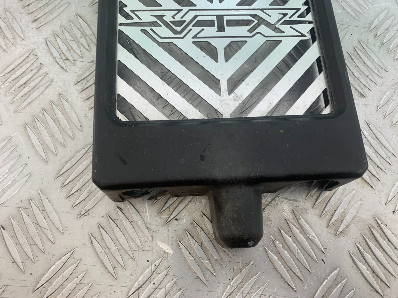 HONDA VTX1300 S-6 RADIATOR GRILL YEAR 2004-09 (CMB1159)