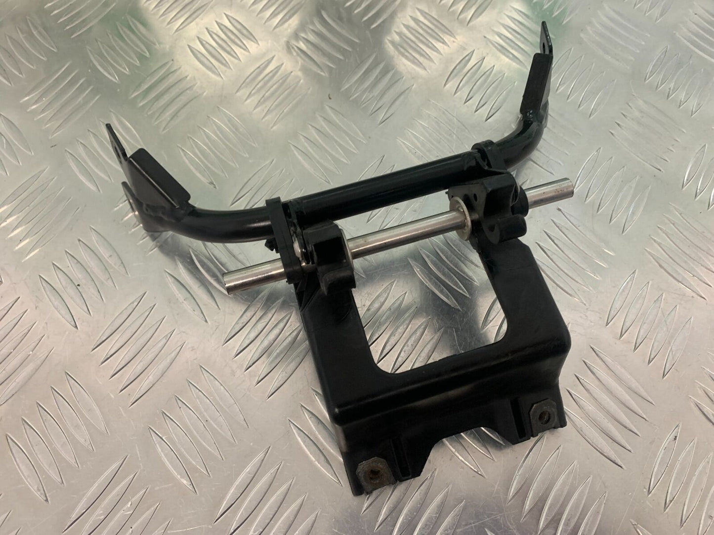 BMW R1200 RT R 1200 RT TANK BRACKET YEAR 2005-2009 (STOCK 943)