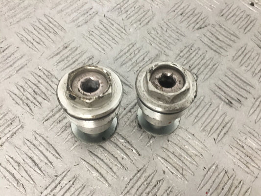YAMAHA XT660Z TENERE TOP FORK CAPS YEAR 2012  (STOCK 863)