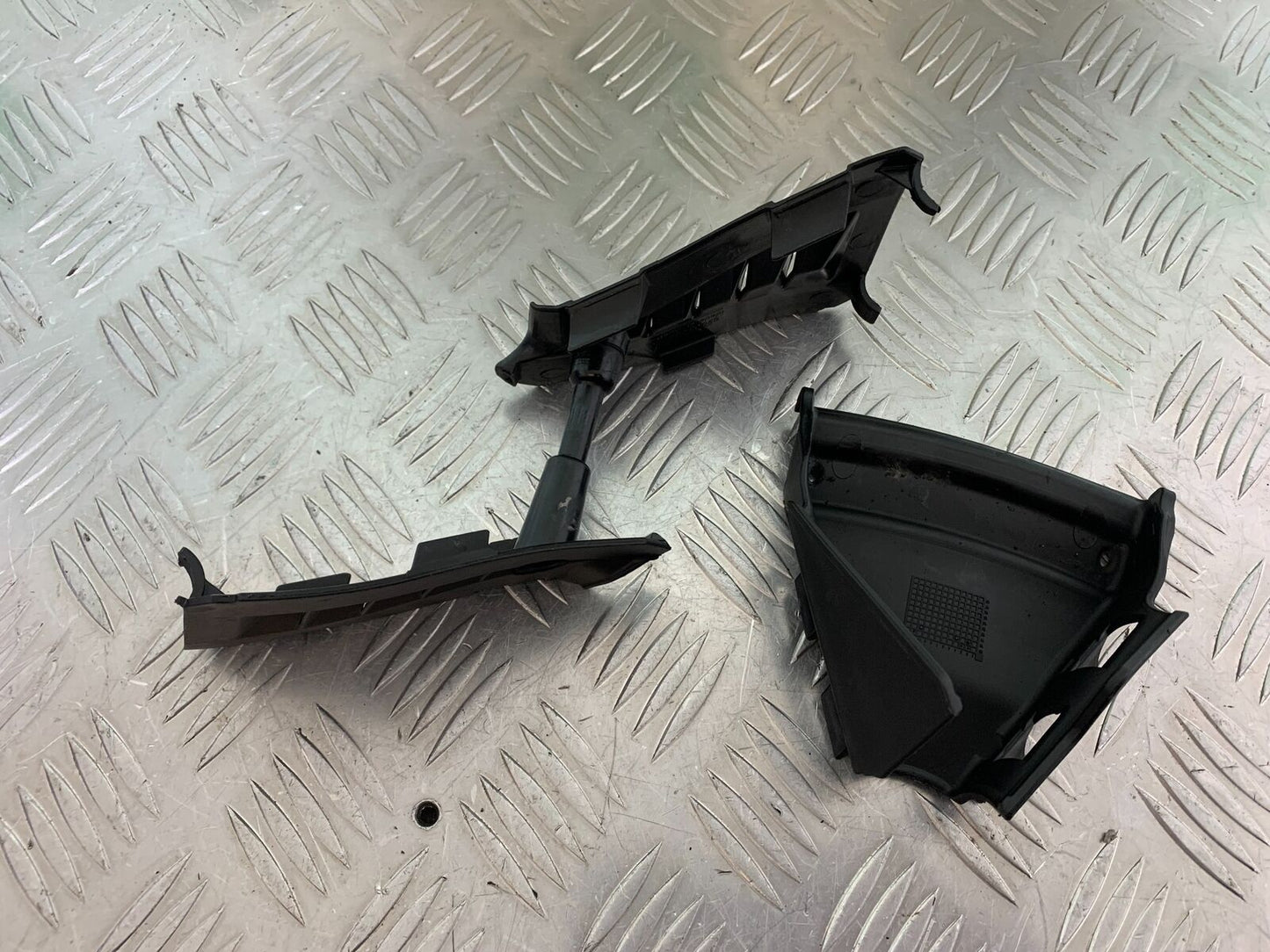 KTM 990 SUPERMOTO T FRAME COVERS  YEAR 2010-2011  (CMB1067)