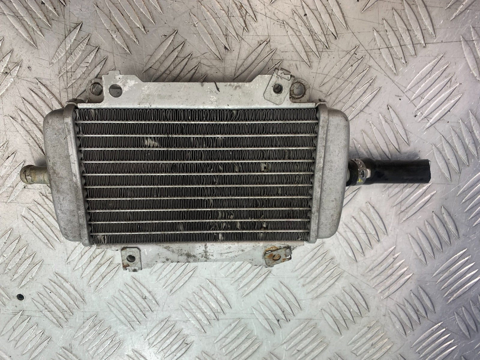 PIAGGIO VESPA GTS 125 RADIATOR  YEAR 2009-14 (CMB1261)