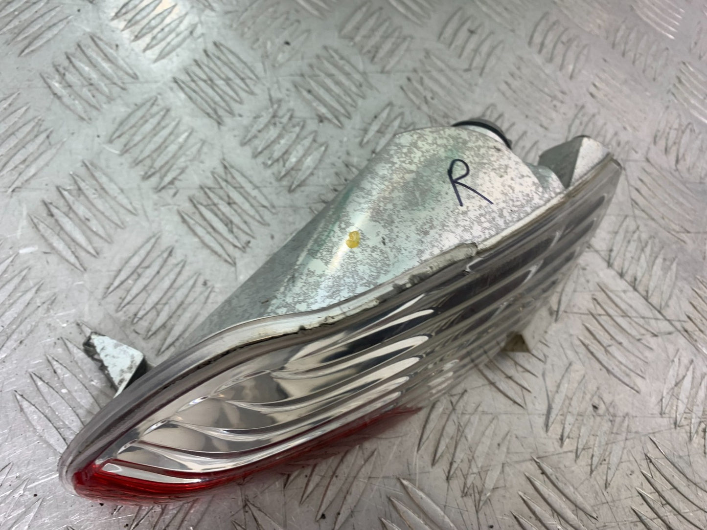 PIAGGIO MP3 250 ie RIGHT REAR LIGHT   YEAR 2007 (CMB1307)