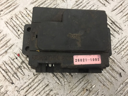 KAWASAKI ZX9R ZX9 E1 FUES BOX  YEAR 2000 (STOCK 795)