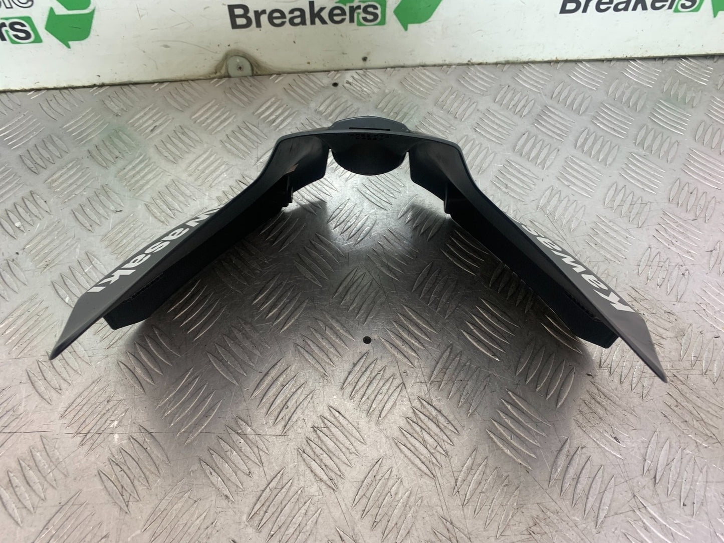 KAWASAKI ER6 N FRONT PETROL TANK COVER YEAR 2012-2017 (CMB1324)