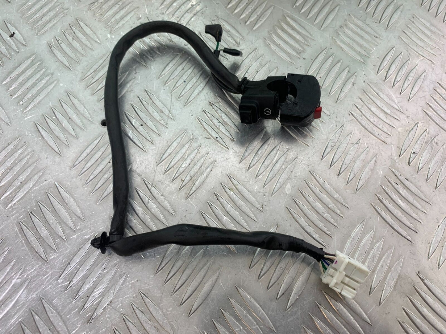 HONDA CBR1000 rr FIREBLADE RIGHT SWITCH 2008-2011 (CMB1037)