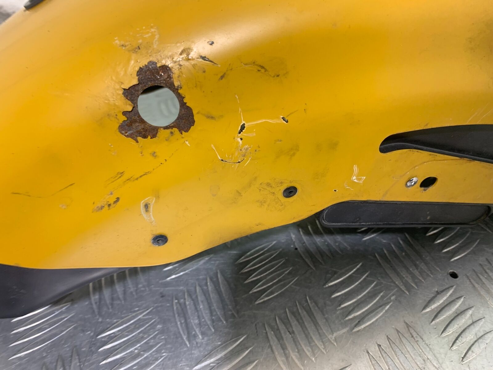 HARLEY DAVIDSON XL883 N IROD REAR MUDGUARD  YEAR 2020  (CMB1116)
