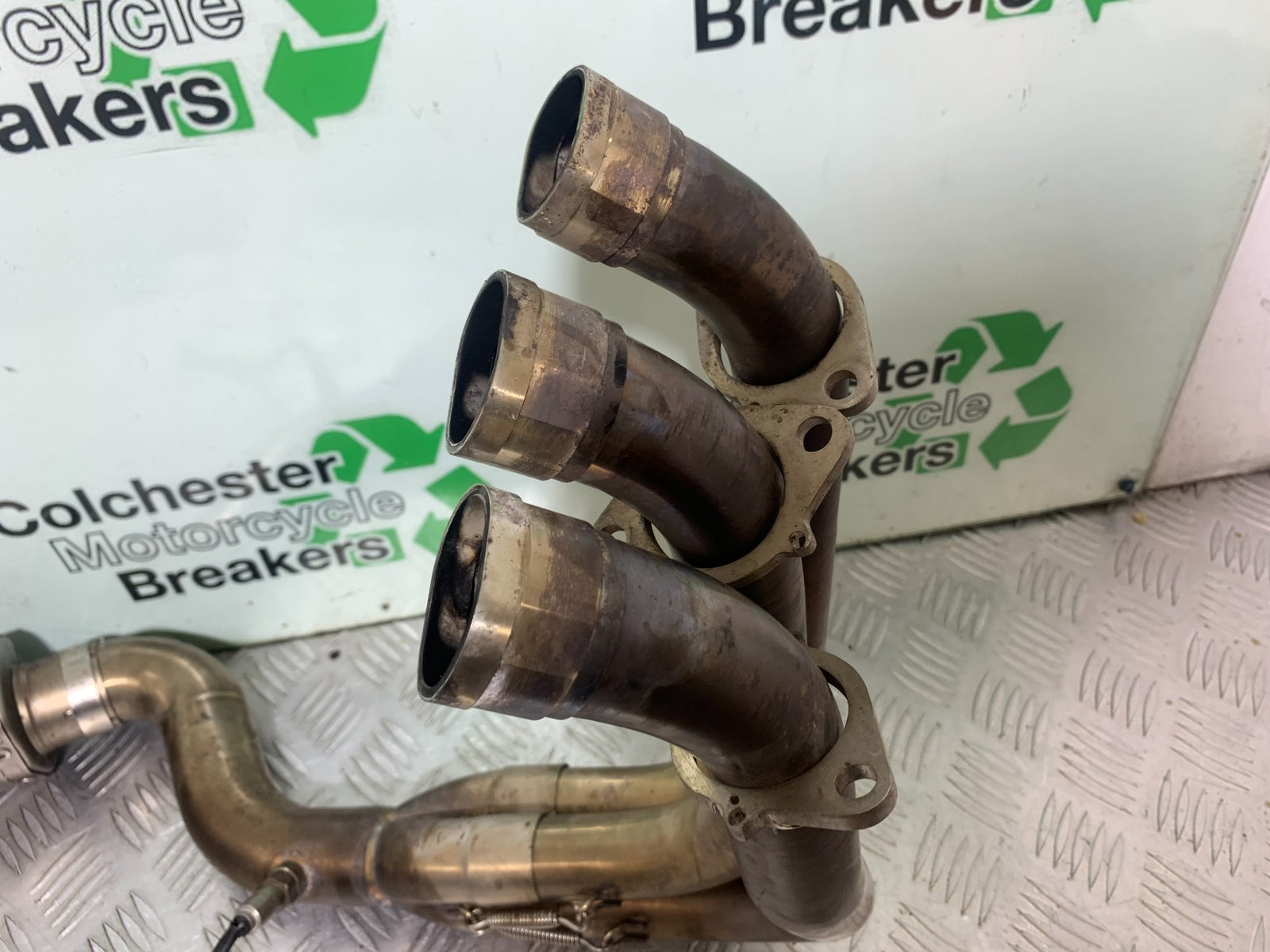 TRIUMPH TRIDENT 660 TEC FULL EXHAUST SYSTEM   YEAR 2021-2024 (CMB1148)