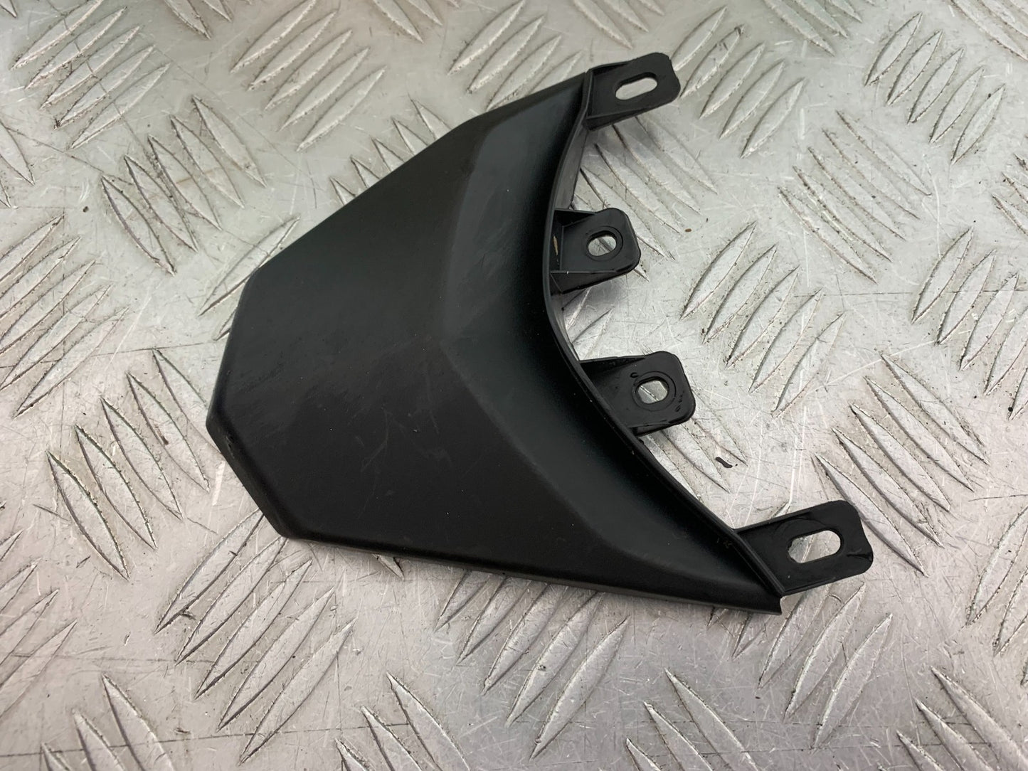 YAMAHA YZF-R125 YZF 125 TAIL PIECE JOINER  YEAR 2019-2022 (CMB1263)