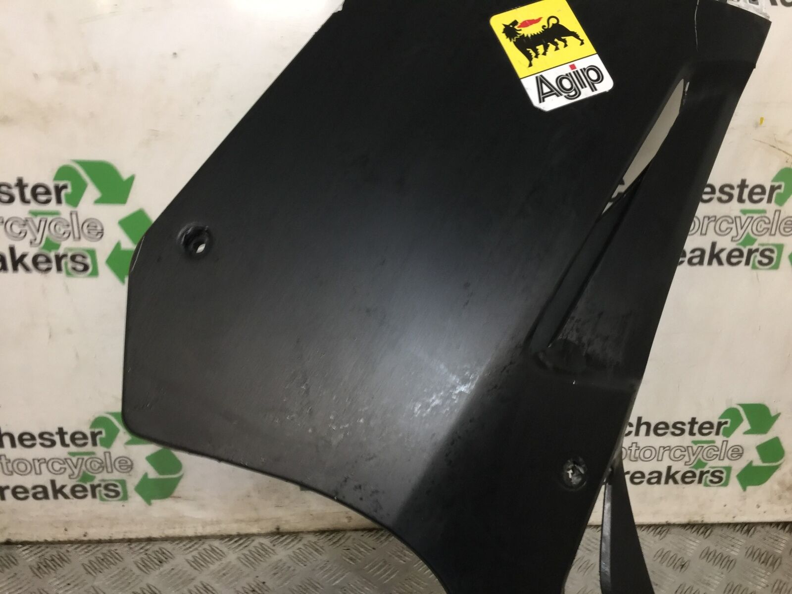 SUZUKI GS500 GS 500 RIGHT FAIRING YEAR 2004-09 (STOCK 882)