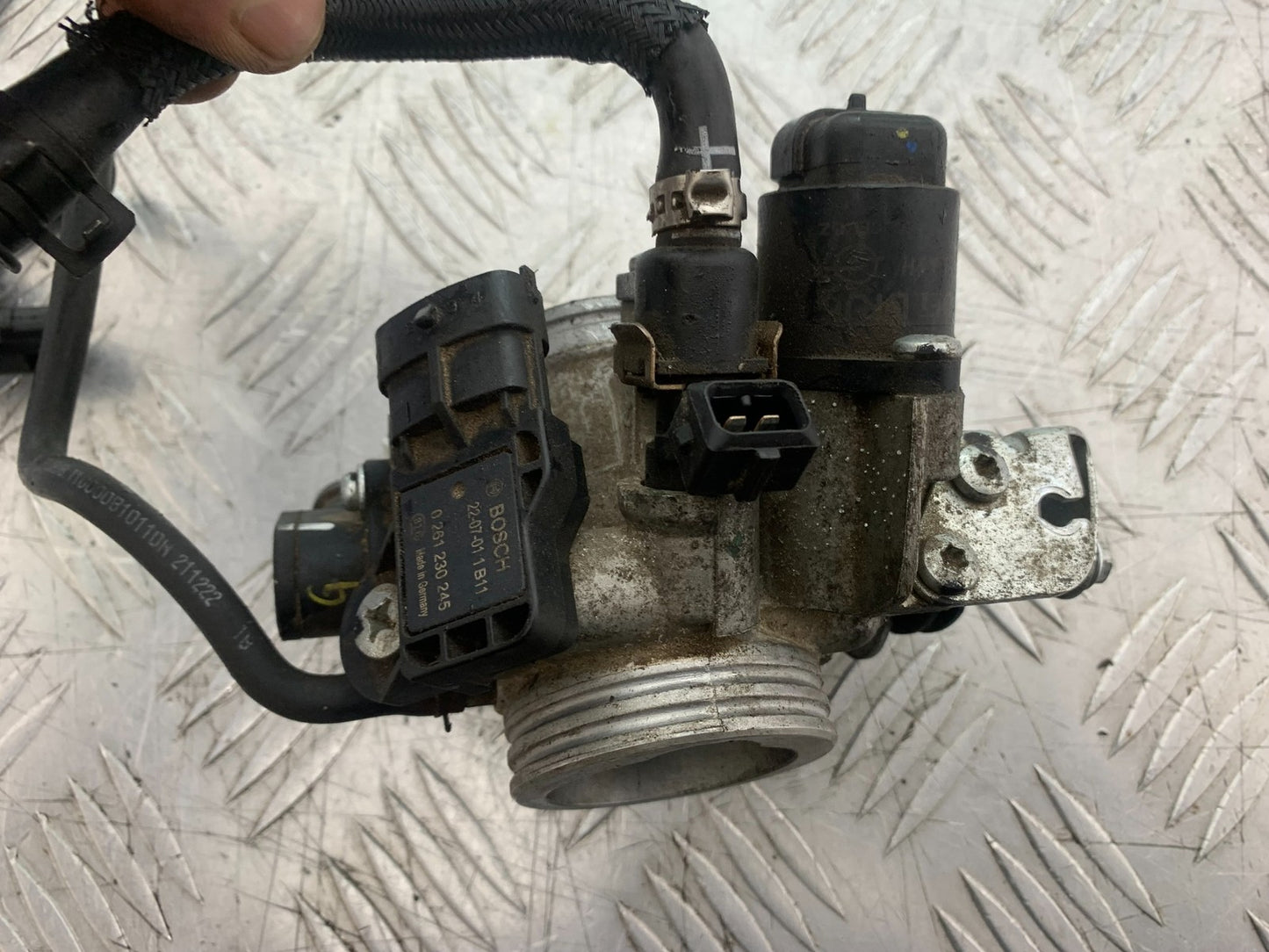 BSA 650 GOLD STAR THROTTLE BODIES   YEAR 2022-2025 (CMB1262)