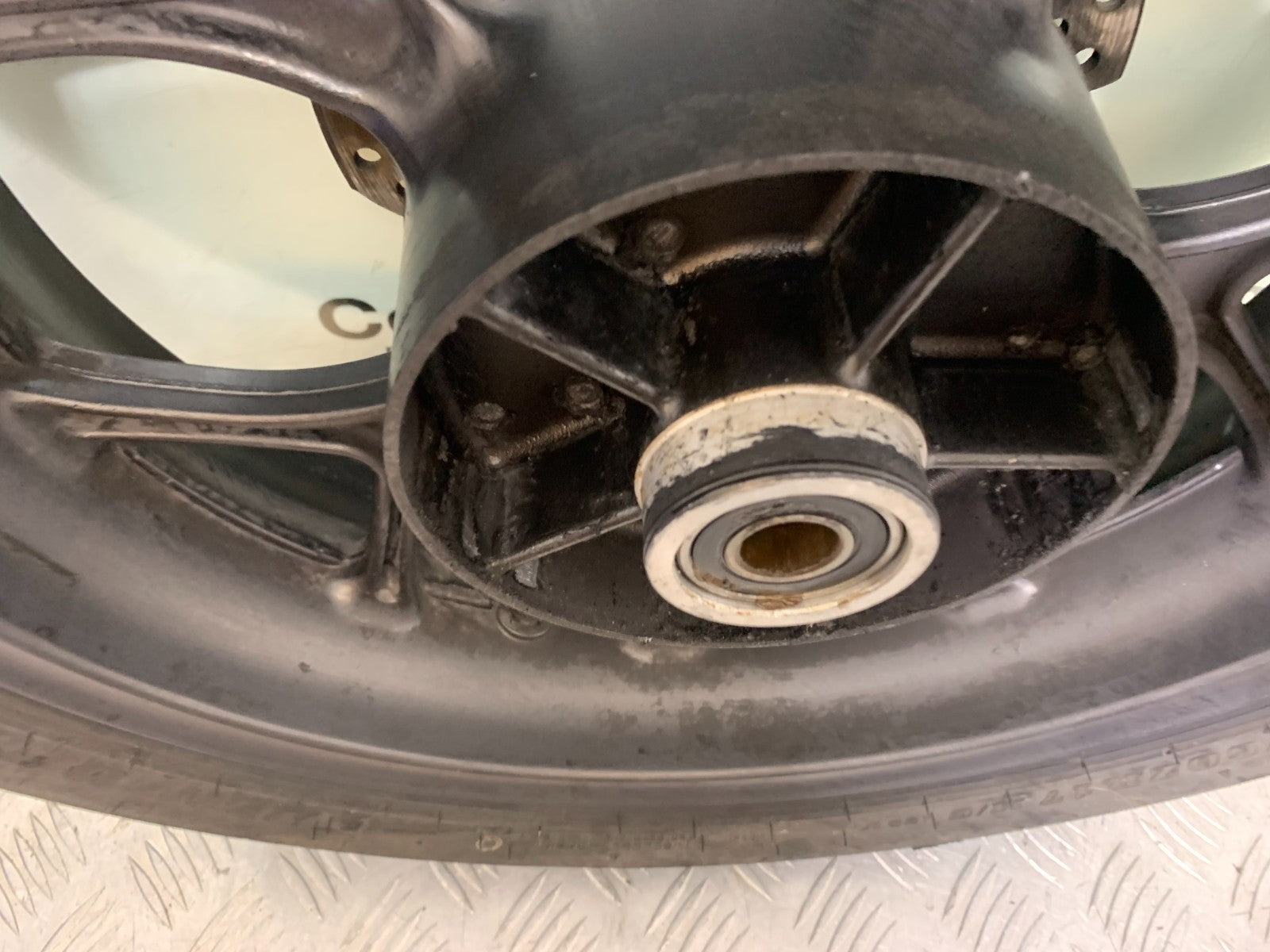 HONDA NC700 X REAR WHEEL  YEAR 2012-2014 (CMB1327)