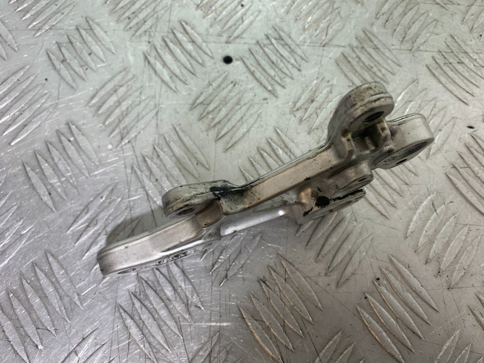 APRILIA RSV4 FACTORY REAR CALIPER BRACKET YEAR 2009-2012 (CMB1224)