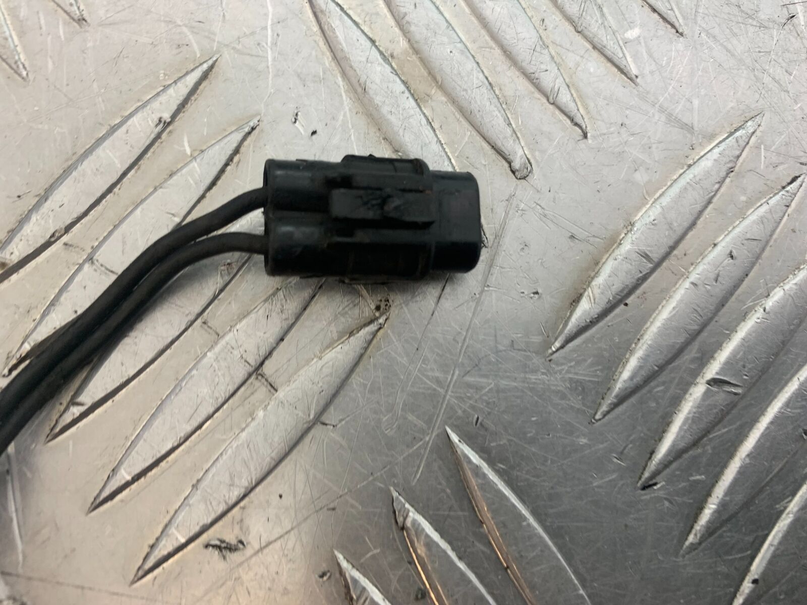 YAMAHA XVS 1100 DRAGSTAR REAR BRAKE LIGHT SWITCH  YEAR 2000-2007 (CMB1108)