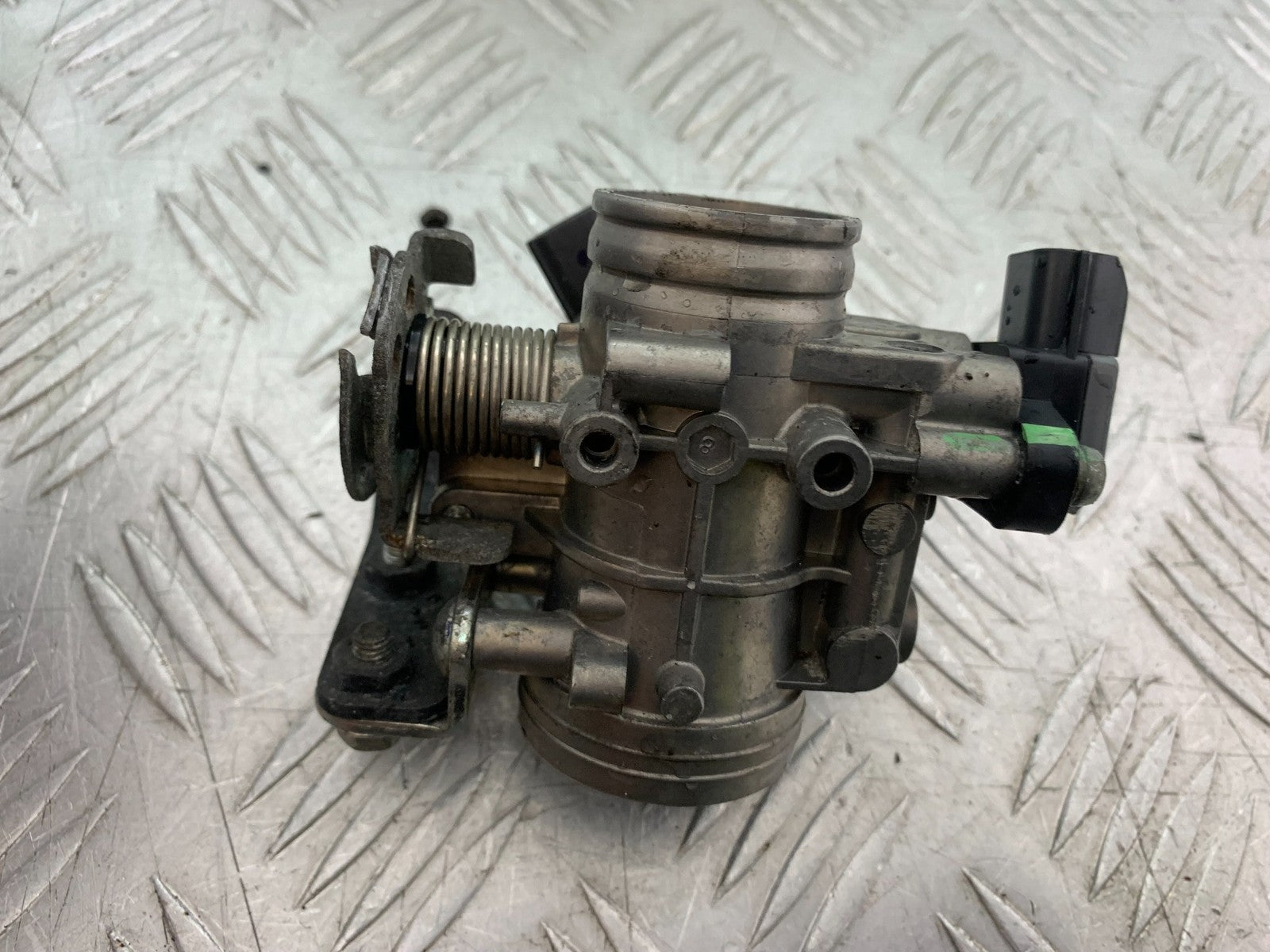 ROYAL ENFIELD HIMALAYAN 411 THROTTLE BODY YEAR 2018-2023 (CMB1279)