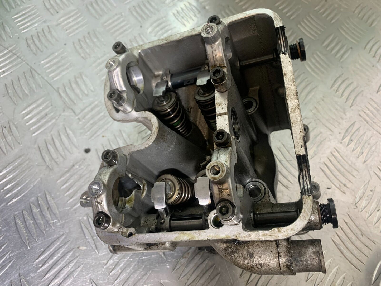 HUSQVARNA TE630 TE 630 CYLINDER HEAD  YEAR 2010-11 (CMB1120)