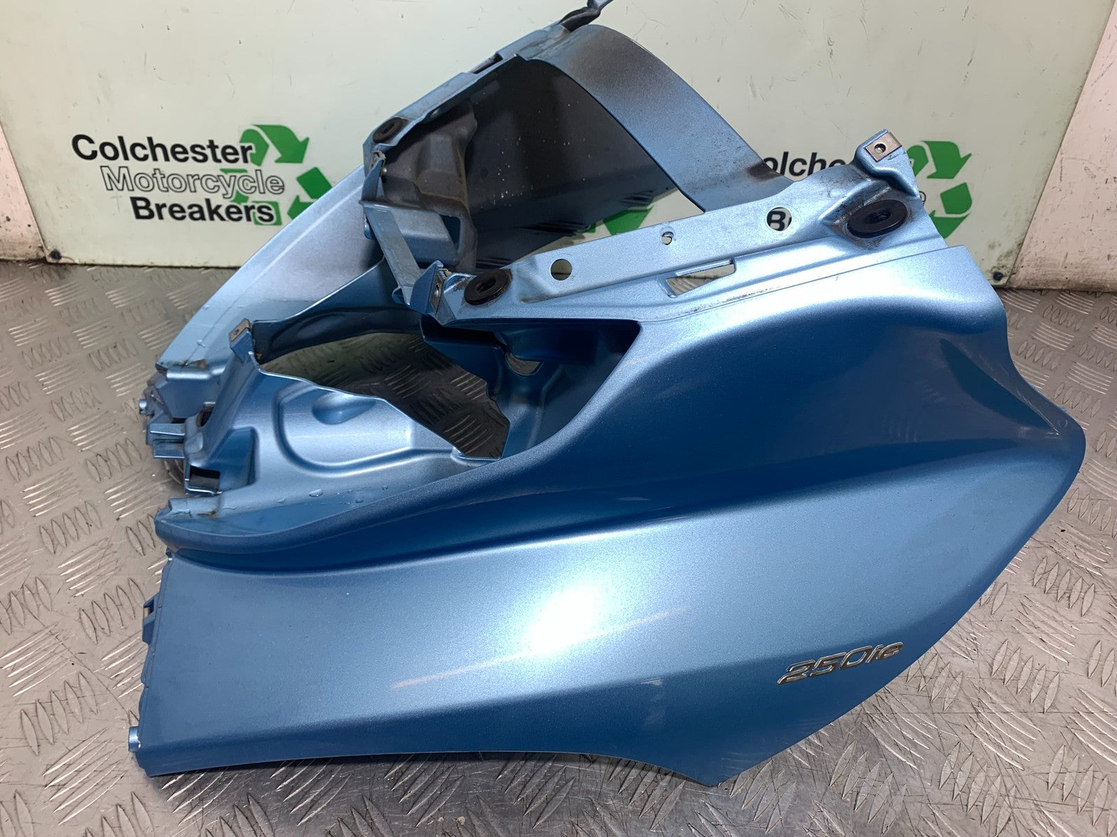 PIAGGIO MP3 250 ie TOP FAIRING YEAR 2007 (CMB1307)