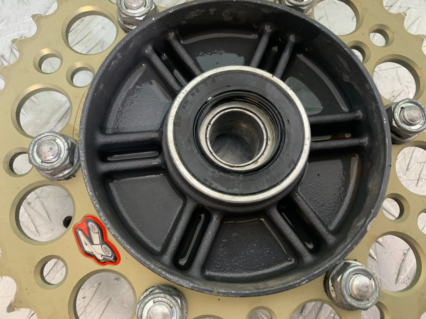 HONDA CBR1000 rr FIREBLADE SPROCKET CARRIER  2008-2011 (CMB1253)