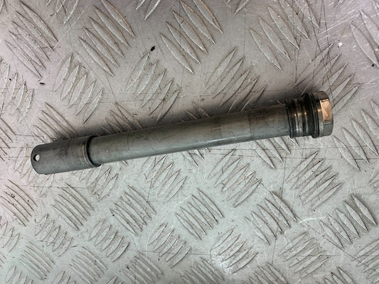 APRILIA RSV4 FACTORY FRONT WHEEL SPINDLE  YEAR 2009-2012 (CMB1224)