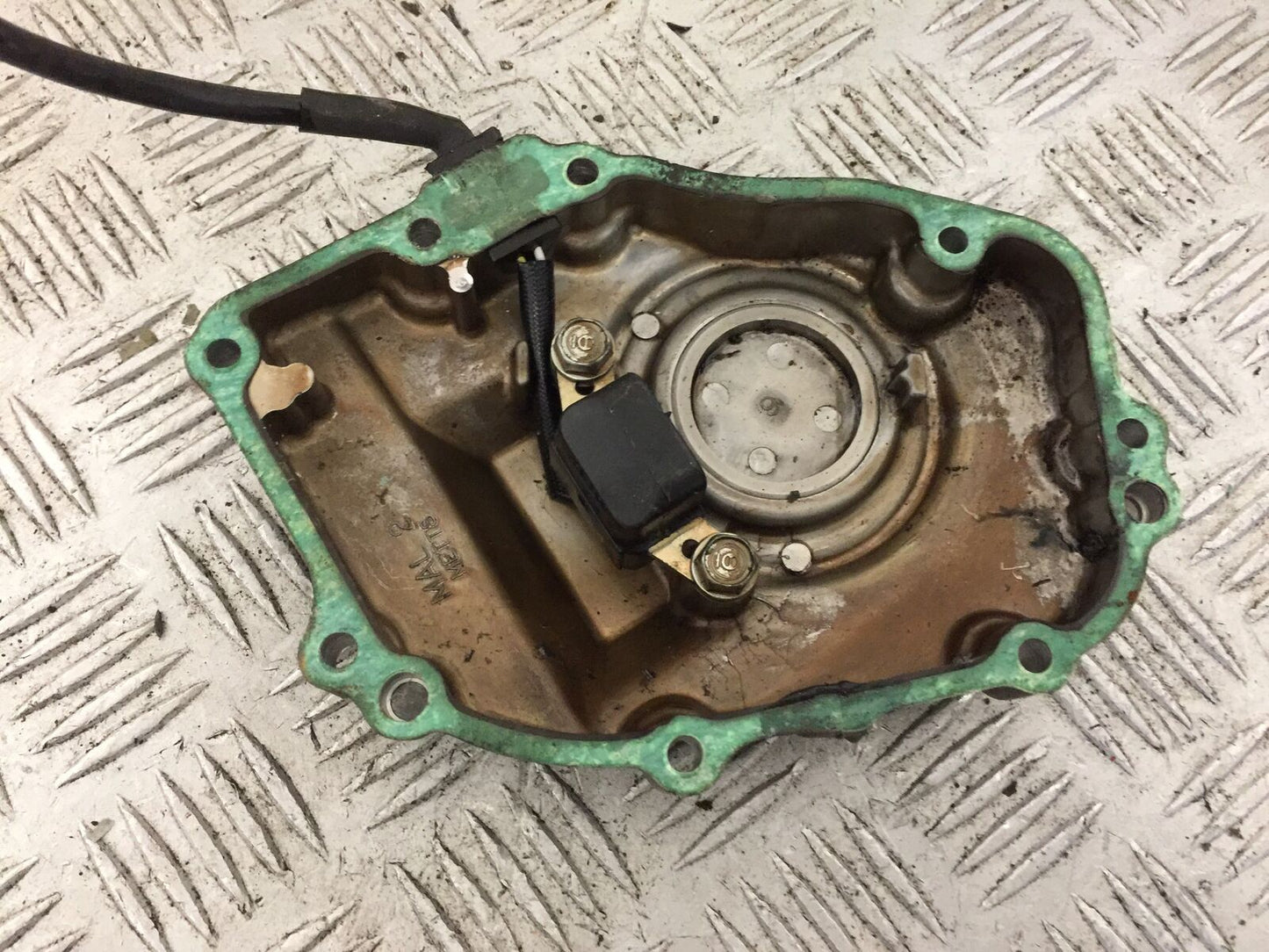 HONDA CBR600 CBR 600 IGNITION PICK UP AND COVER YEAR 1997-98 (STOCK 892)