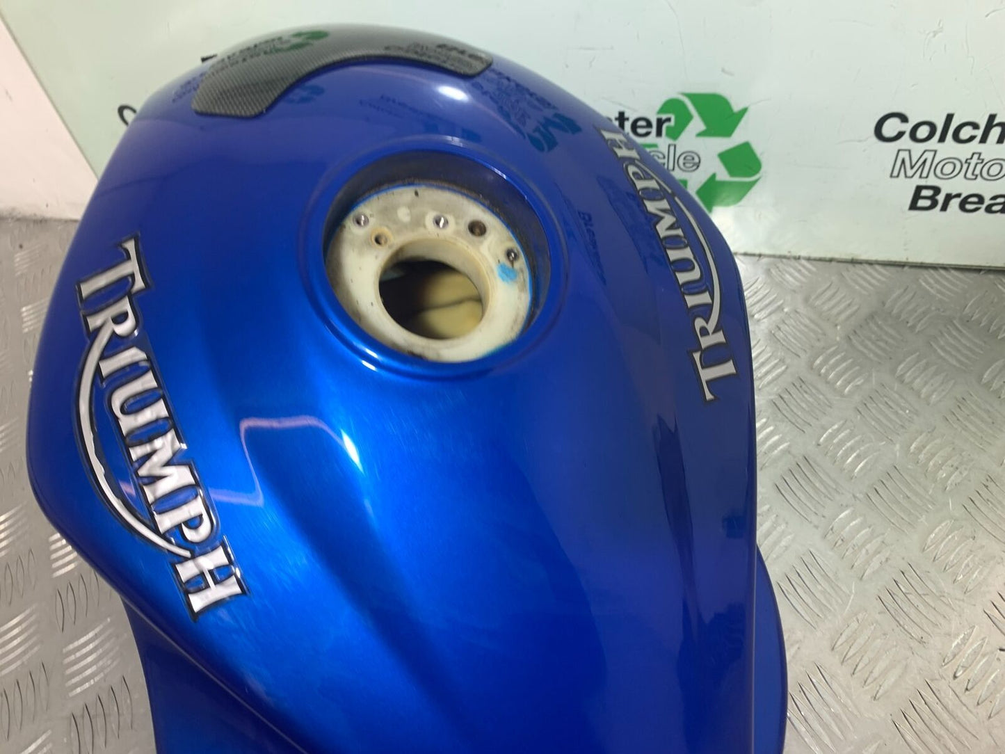 TRIUMPH 1050 SPRINT ST PETROL TANK  YEAR 2004-2007 (CMB1089)