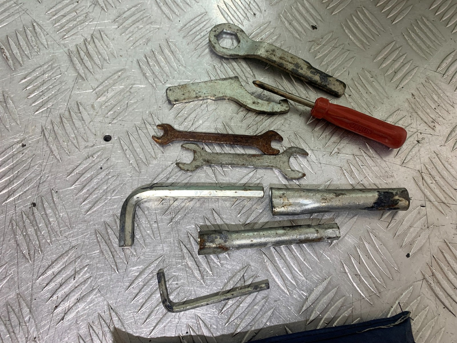 KTM DUKE 125 TOOL KIT YEAR 2017-2022 (CMB1222)