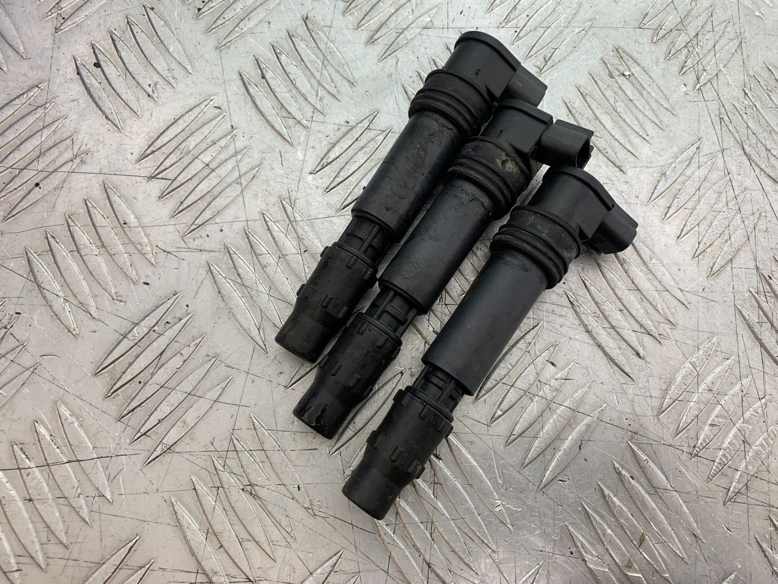 TRIUMPH 955i DAYTONA COILS  YEAR 2002-2006 (CMB1229)