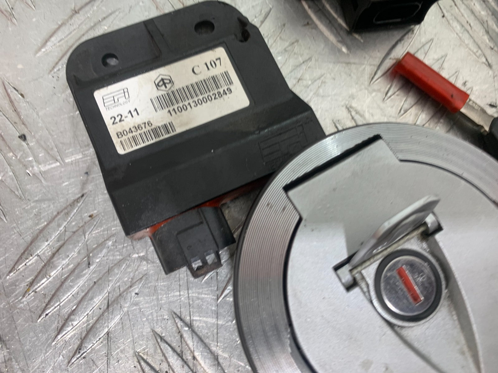 APRILIA TUONO 1000 V4R ECU LOCKS KEYS  YEAR 2011-13  (CMB1331)