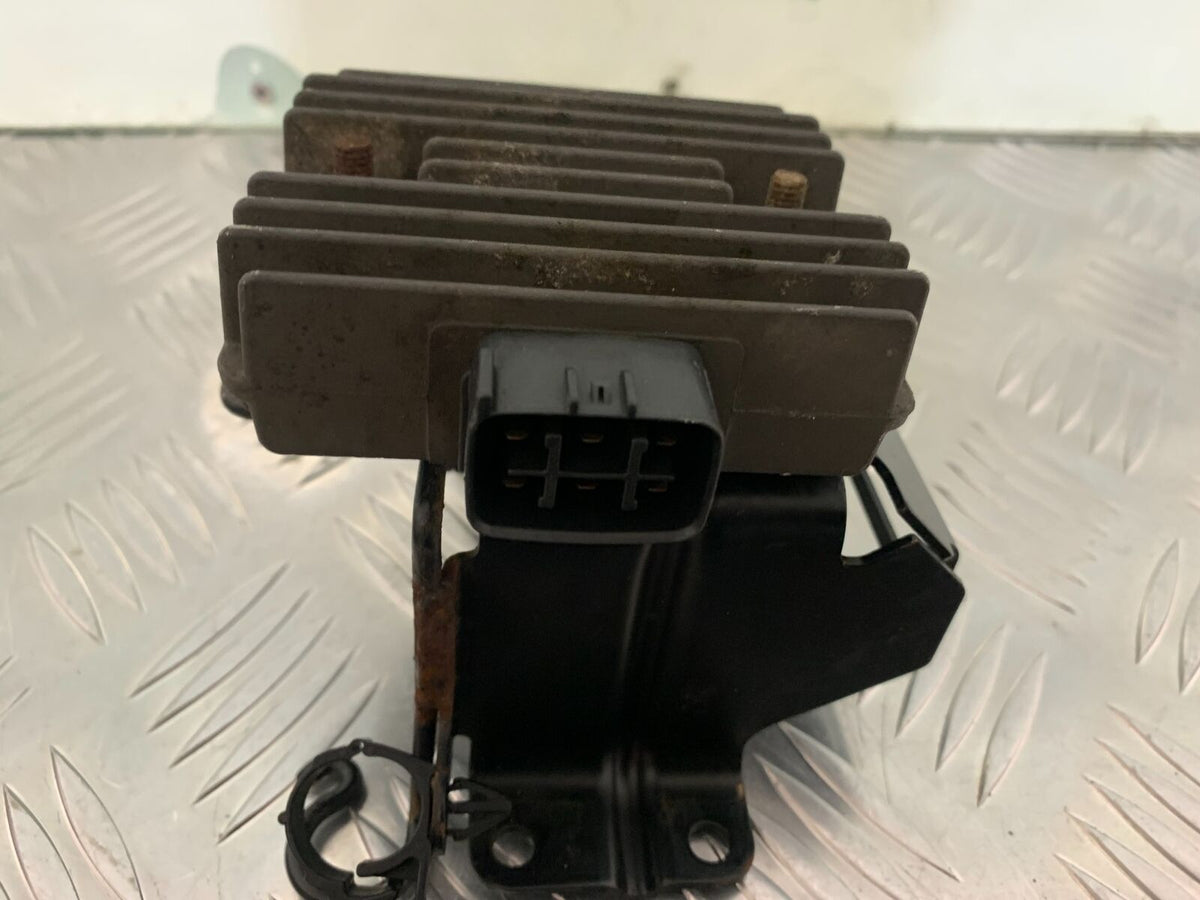 KAWASAKI Z1000 SX REGULATOR  YEAR 2011-16 (STOCK 942)