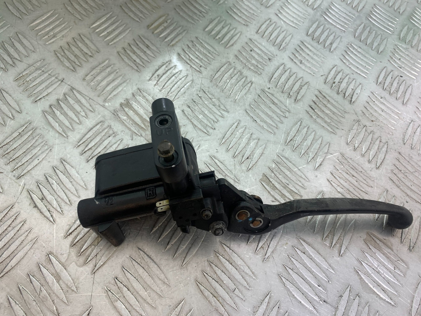 KAWASAKI J125 J125 FRONT MRAKE MASTER CYLINDER YEAR 2016-2020 (CMB1158)
