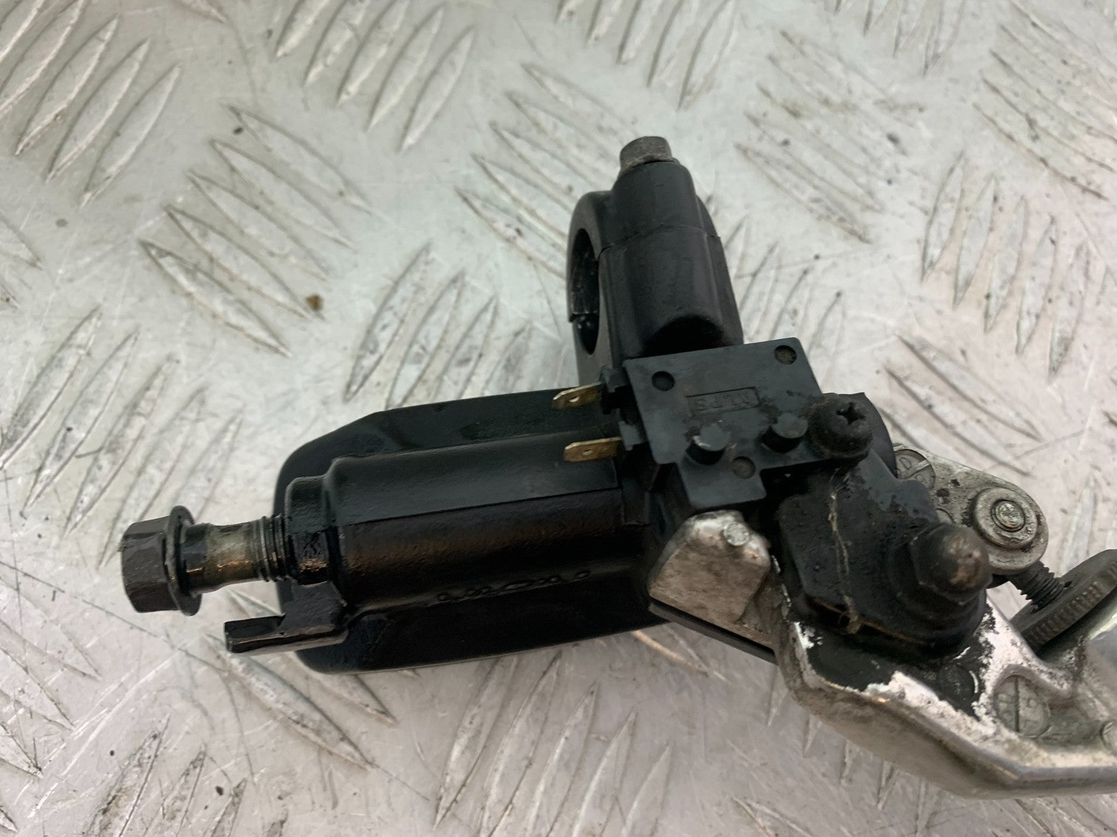HONDA CBF600 CBF 600 FRONT MASTER CYLINDER    YEAR 2004-07  (CMB1305)