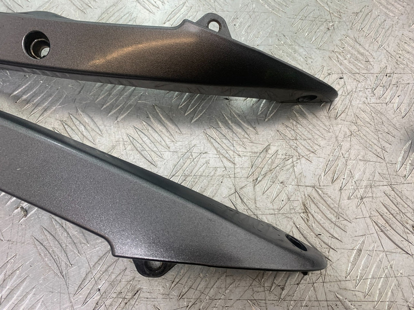 APRILIA 650 PAGASO STRADA GRAB RAILS   YEAR 2005-2010 (CMB1260)