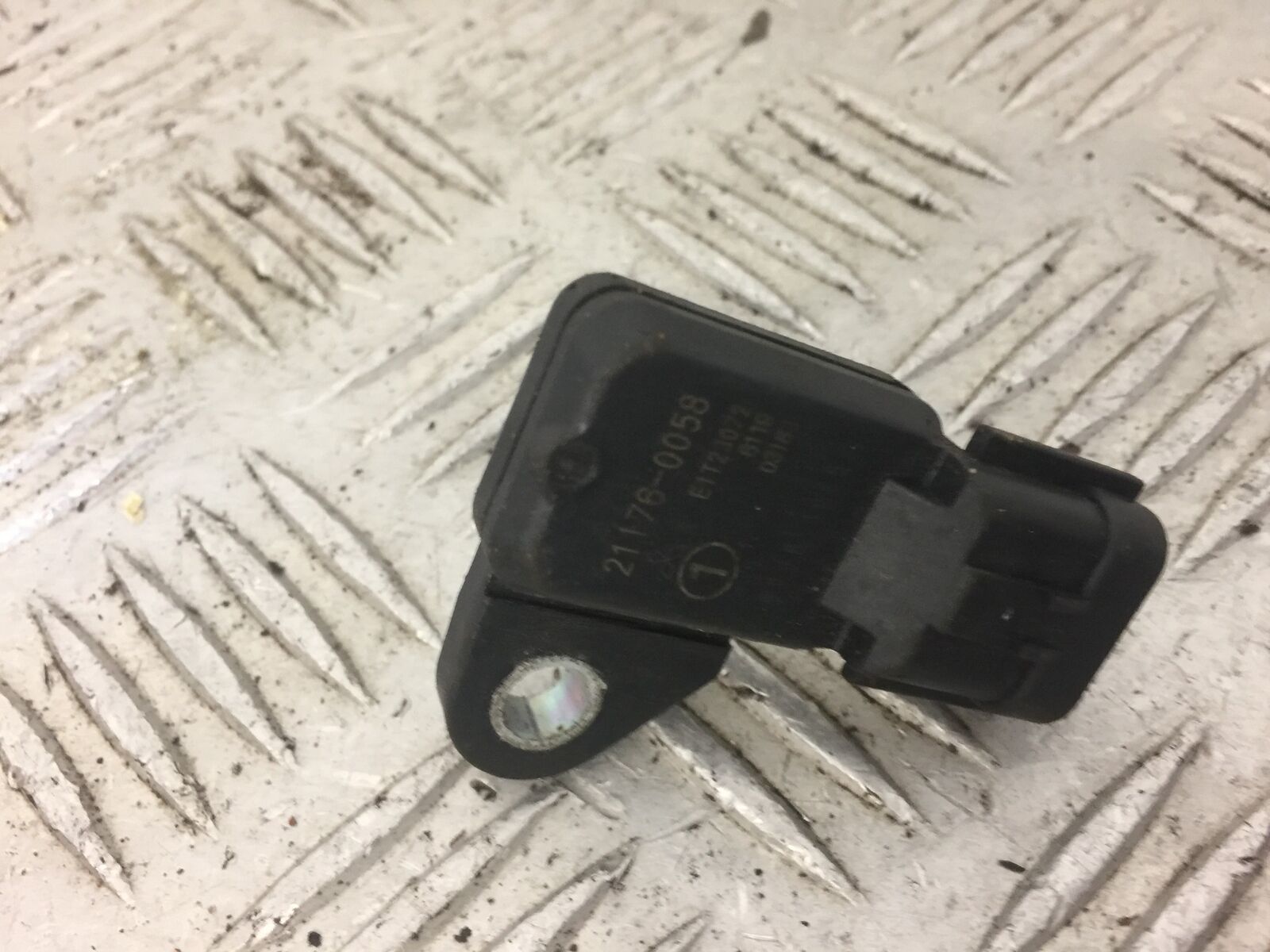 KAWASAKI ZX6R C1H RELAY  YEAR 2005 2006 (STOCK 519)