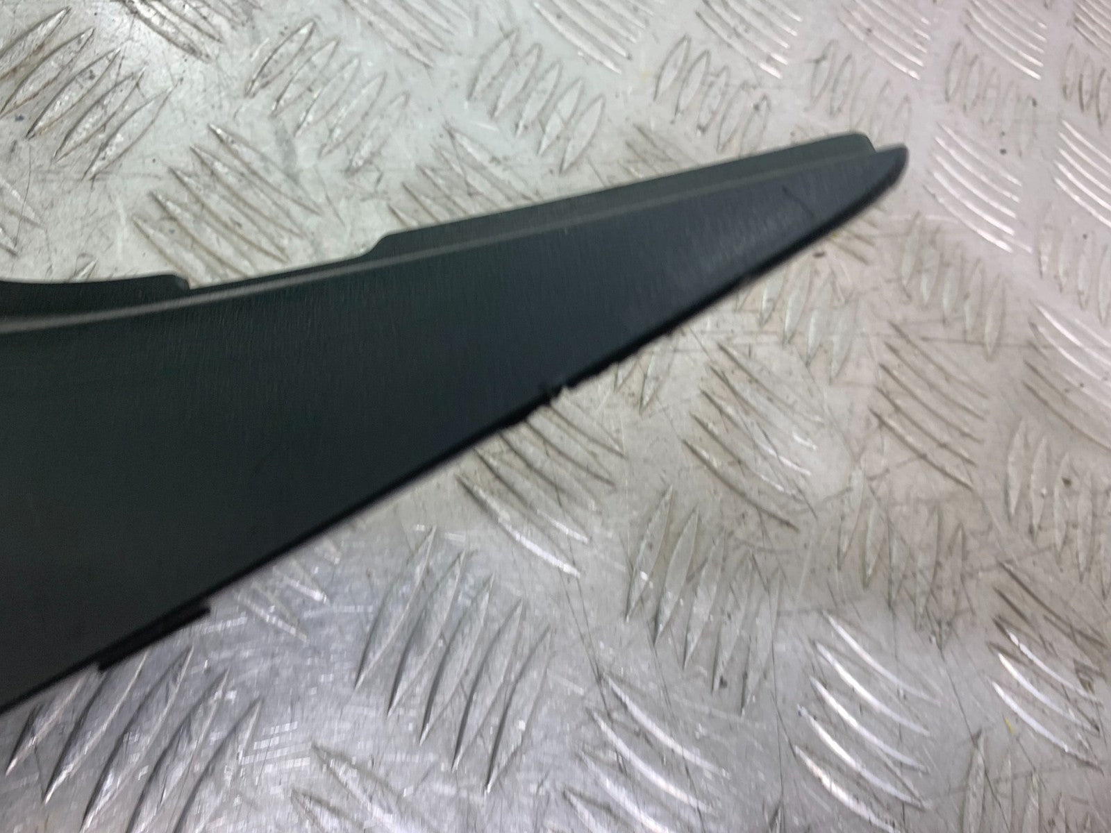 HONDA NT650 V DEAUVILLE LEFT SEAT PANEL  YEAR 1998-01 (CMB1320)