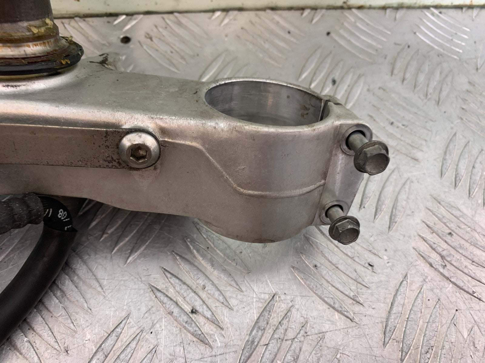 KAWASAKI ZX10R ZX10 R BOTTOM YOKE   2008-2010 (CMB1301)