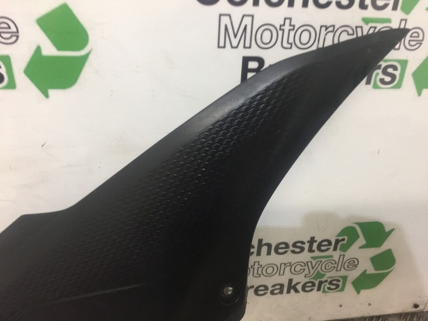 HONDA CBR 500 R  CBR500 R RIGHT SIDE INFILL PANEL   YEAR 2014  (STOCK 392)
