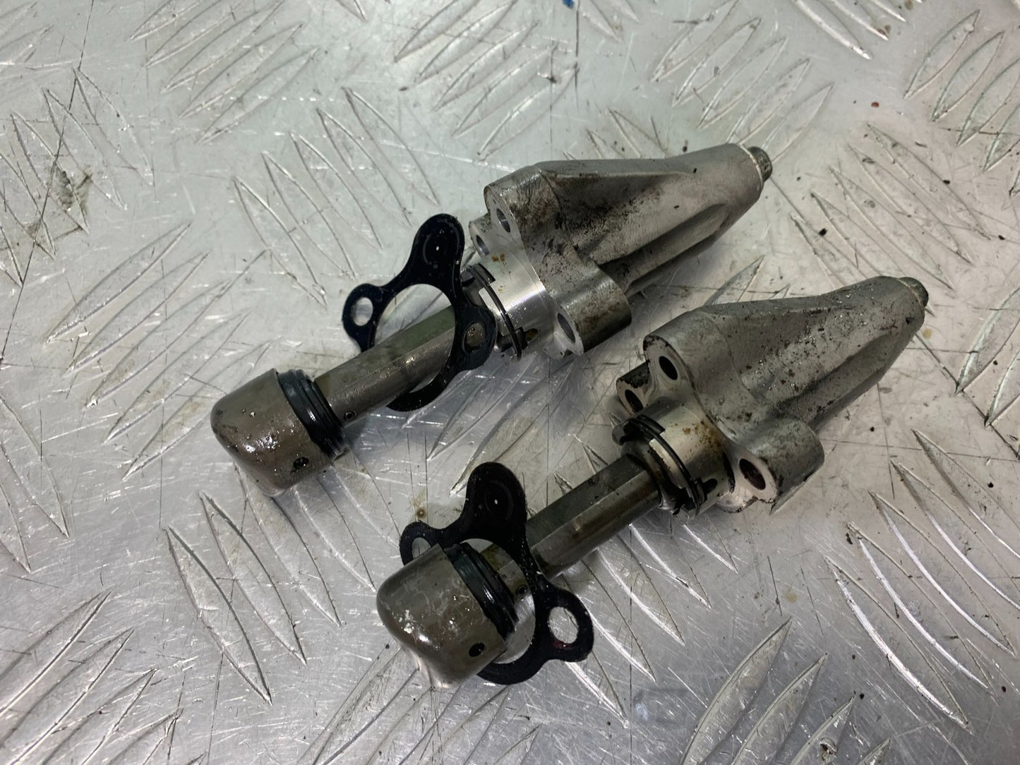 HONDA VFR800 PRE V-TEC CAM CHAIN TENSIONERS  YEAR 1998-2001